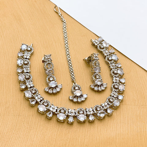 Divine Mirage Necklace Set