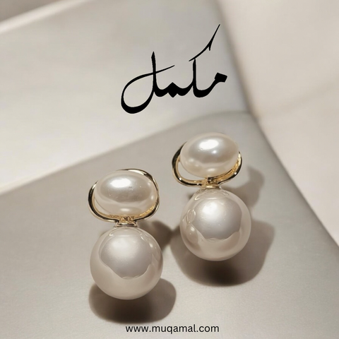 Eliptical Pearl Studs Earrings