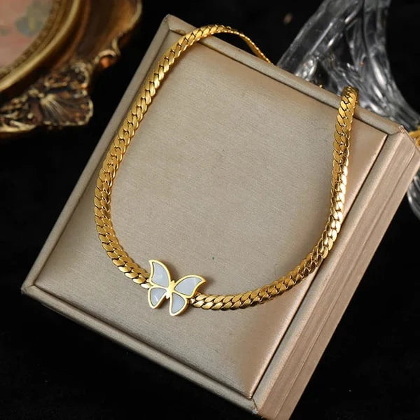 Butterfly Gold - pendant