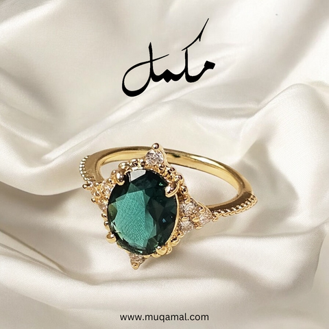 Oval Cut Emerald Ring