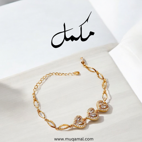 Golden heart bracelet.