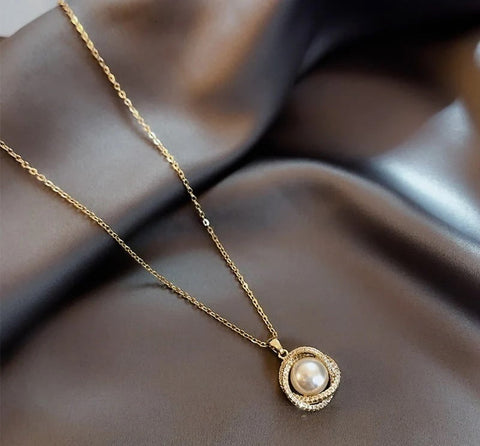 Pearl Chain Pendant