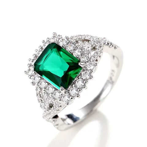 Unique Green Emerald Ring